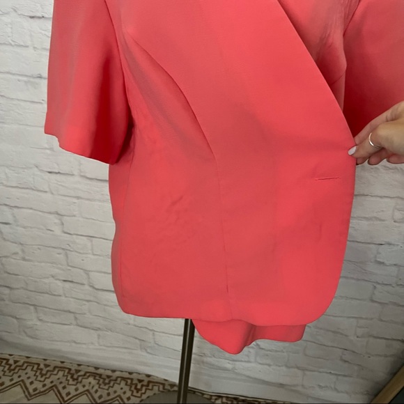 Short Sleeved Coral Blazer - Picture 11 of 14